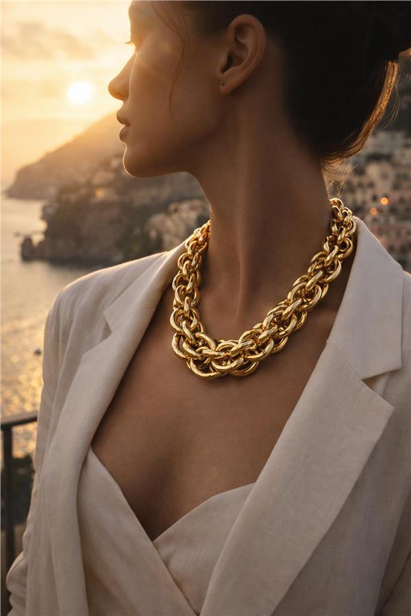 Betty Hakalı Burgu Kolye